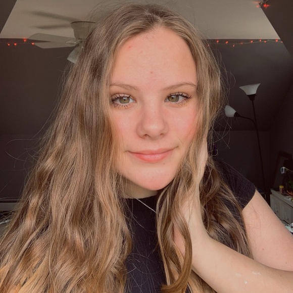 Meet your Posher, Sadie - Picture 4 of 4